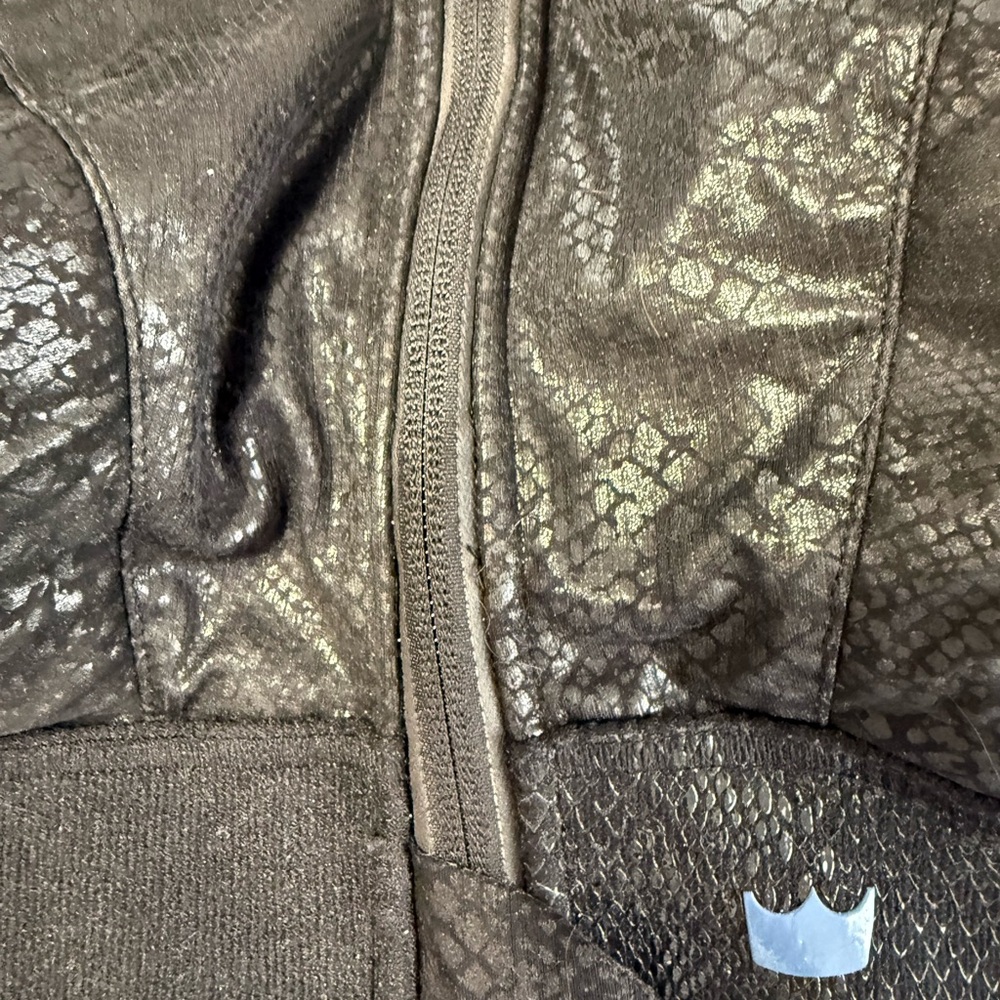 SHEFIT Black Snake Pattern Sports Bra - Picture 3 of 6
